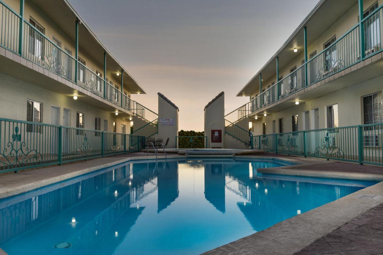 Hotel Trebol Inn Nuevo Casas Grandes Exteriér fotografie